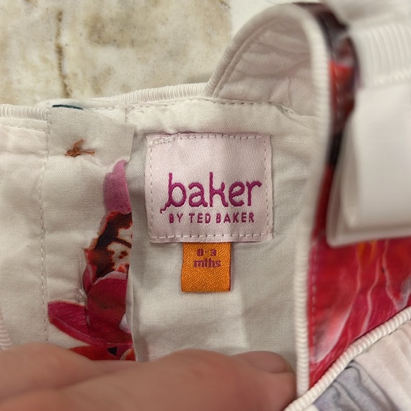 Gorgeous white floral print cotton infant girls snap leg romper from Ted Baker - Picture 4 of 8